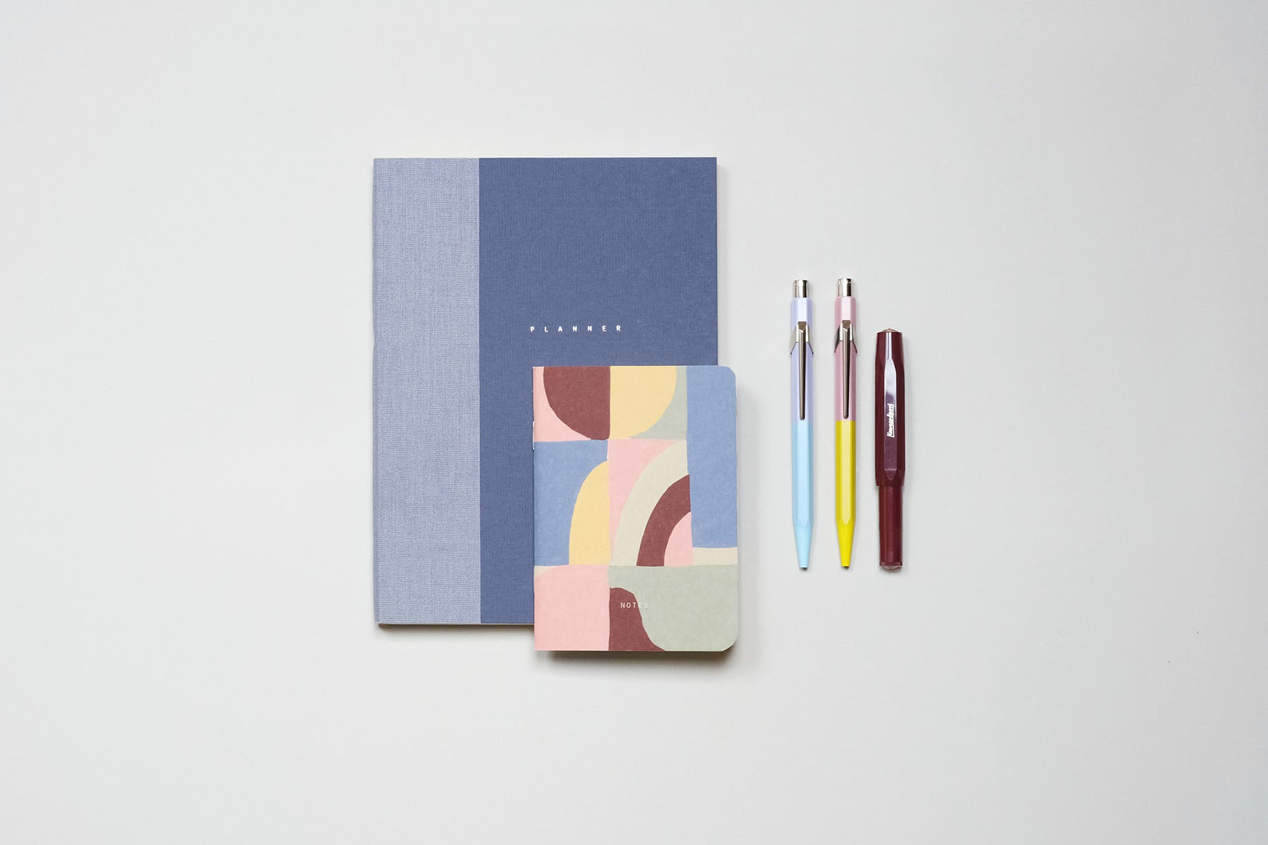 Klasyk Planner, Undated – Blueberry, Papierniczeni, designer's stationery, home office