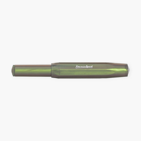 Capped Kaweco LUNAR Sport Shadow Green fountain pen in green with a pearlescent finish.