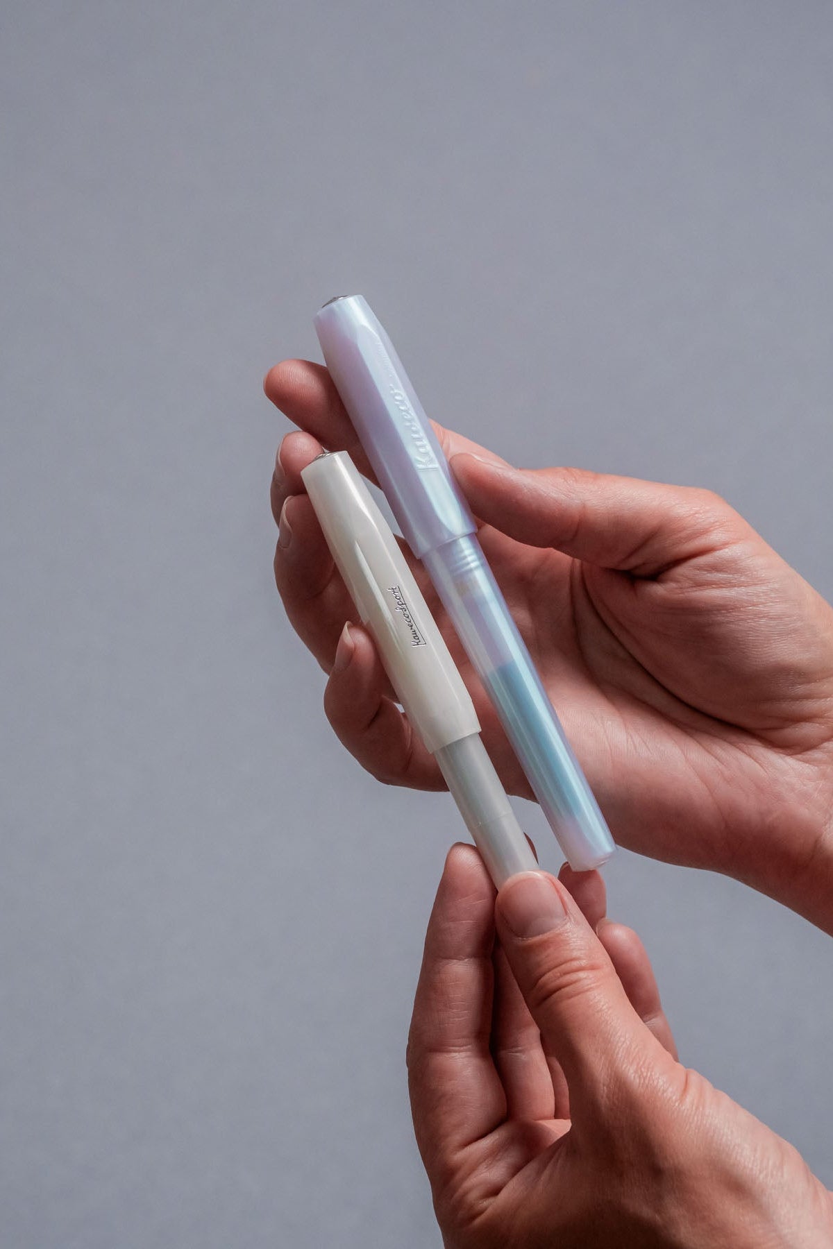 Pióra Kaweco Perkeo Pearl oraz Lunar Sport z perłowym wykończeniem.