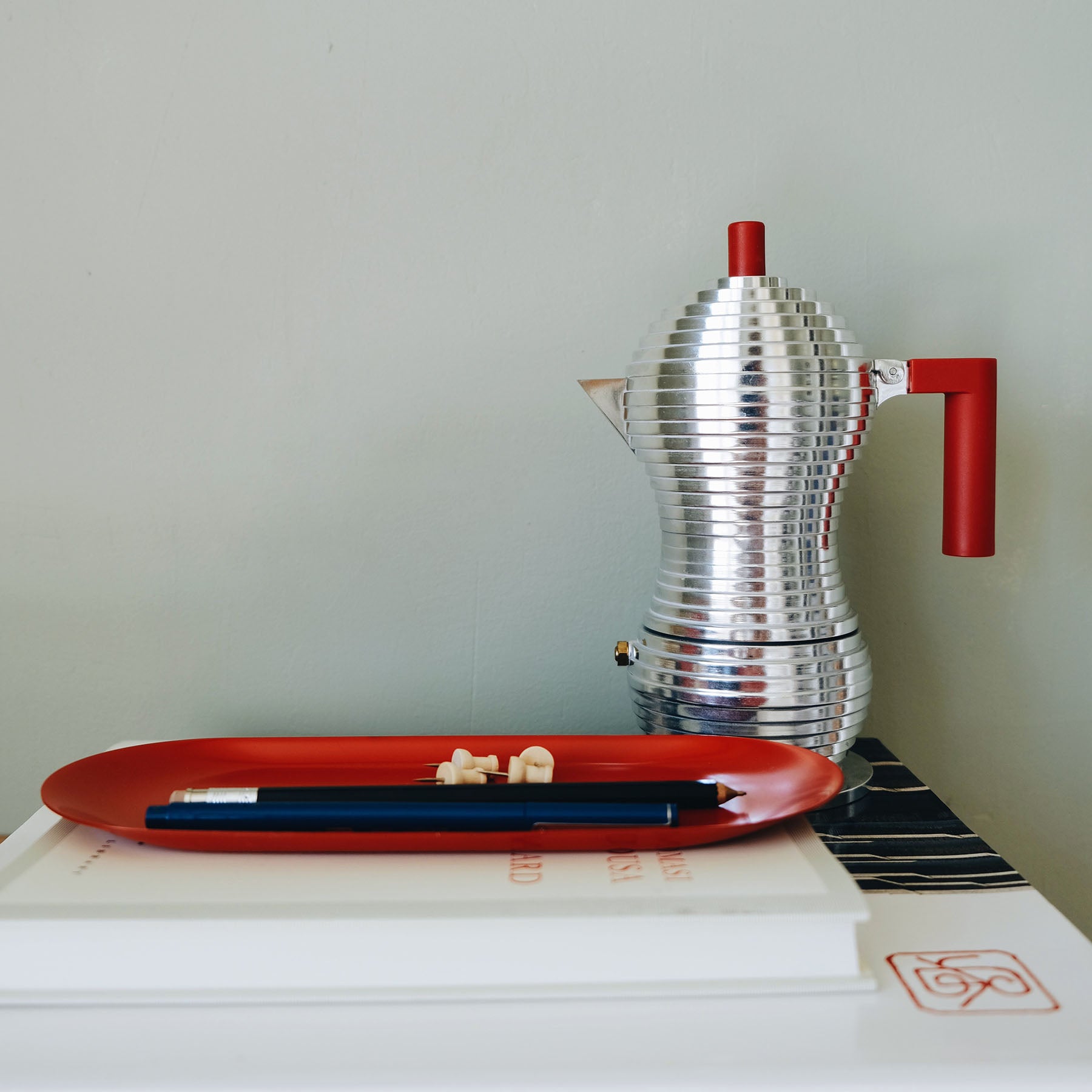 LOLA Tray – Red, NOTEM, stationery design