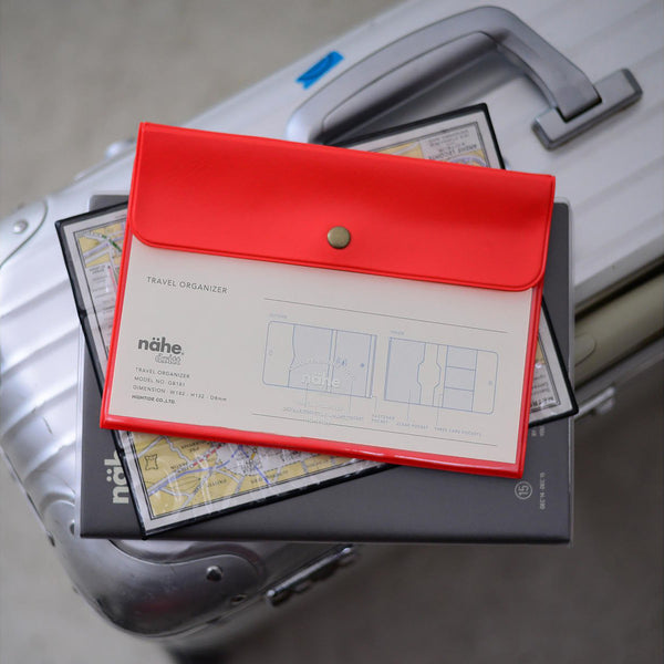 Travel organizer – Red, nähe, stationery design