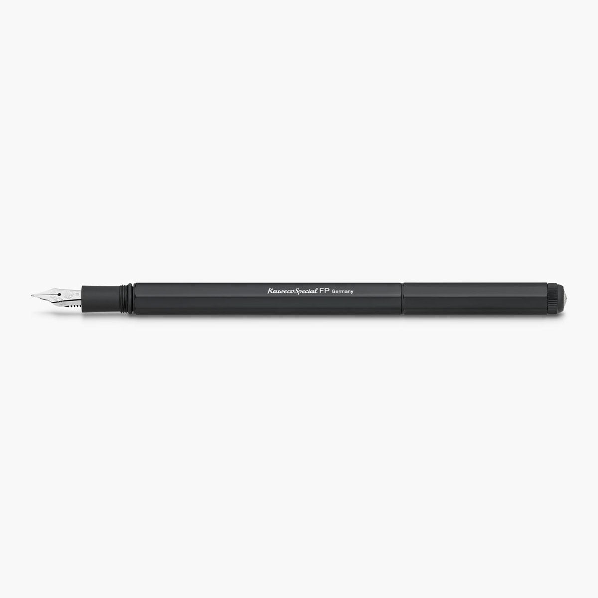 Otwarte aluminiowe pióro wieczne Kaweco z kolekcji SPECIAL w kolorze czarnym.