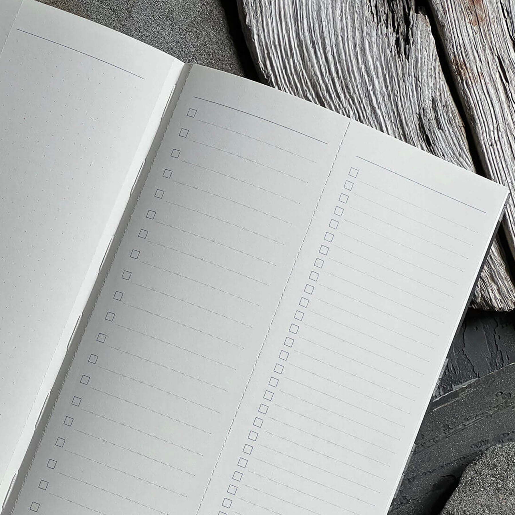 Planner niedatowany – Lilie, Curated Paper, papierniczy design
